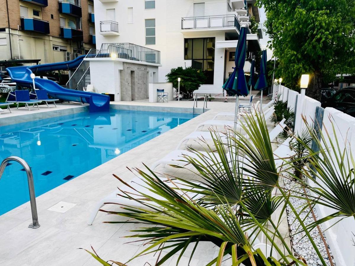 Clubhotel Residence צ'סנטיקו מראה חיצוני תמונה