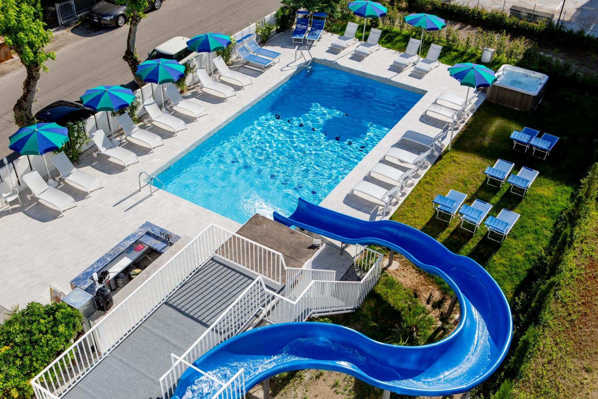Clubhotel Residence צ'סנטיקו מראה חיצוני תמונה